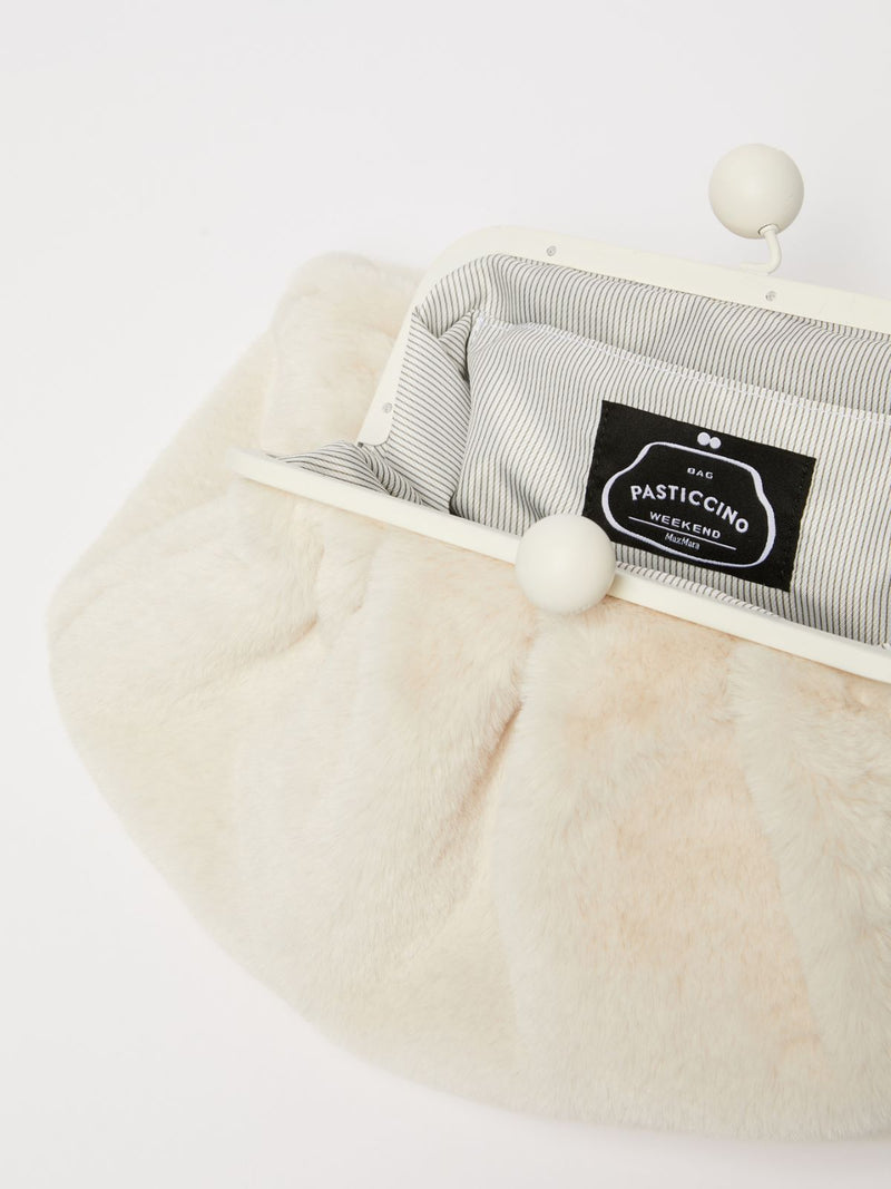 Pasticcino Bag Medium in tessuto extra soft furry WEEKEND MAXMARA